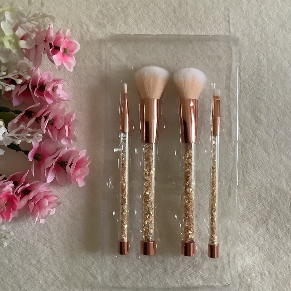 Glam Tools Cosmetic Brush Set - Picture 8 of 9